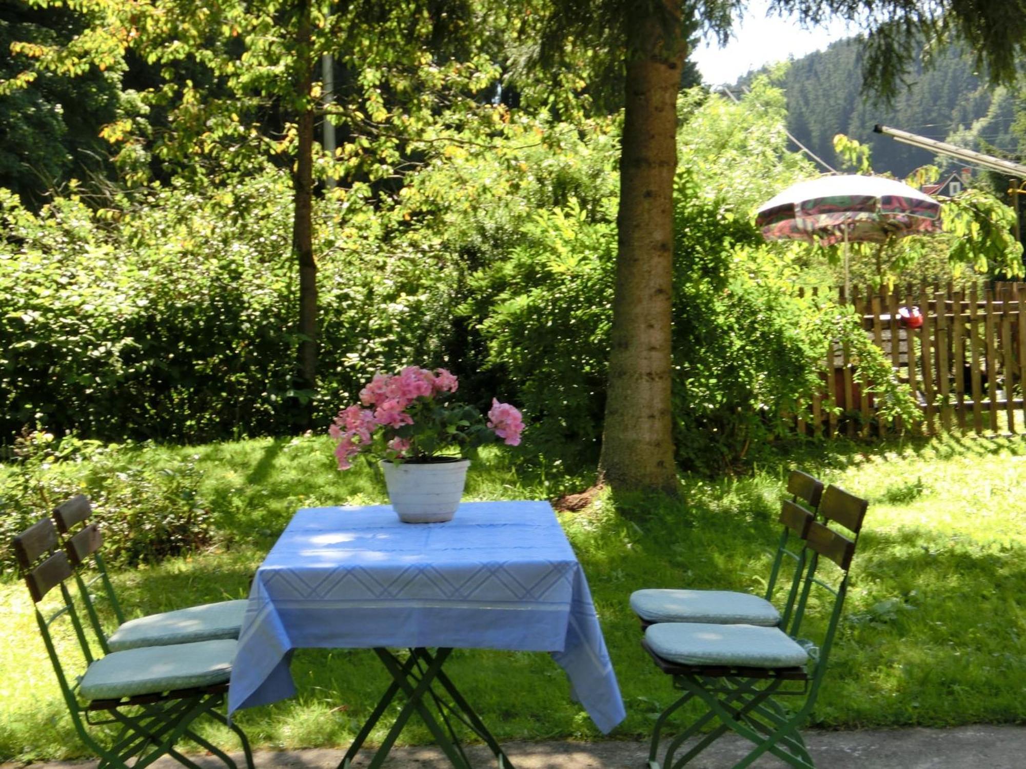 Apartment Thuringian Forest With Balcony Giessubel ภายนอก รูปภาพ